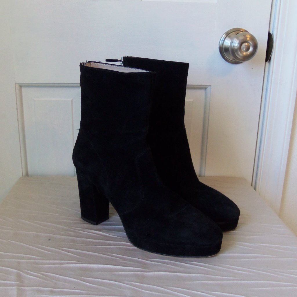 Lola Cruz Black Suede Boots Sz 40